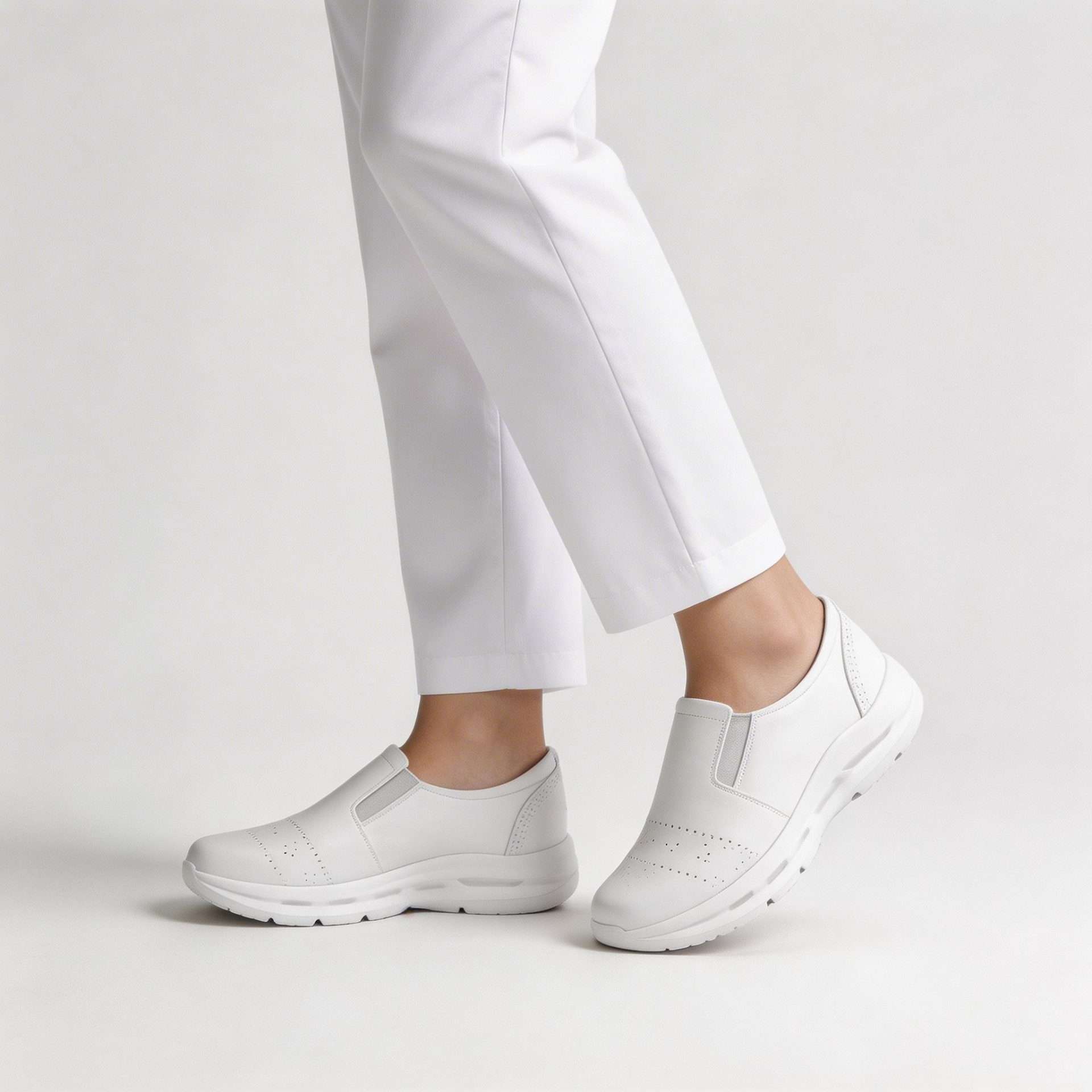 Zapato Clínico Blanco para Dama Clinic 2030